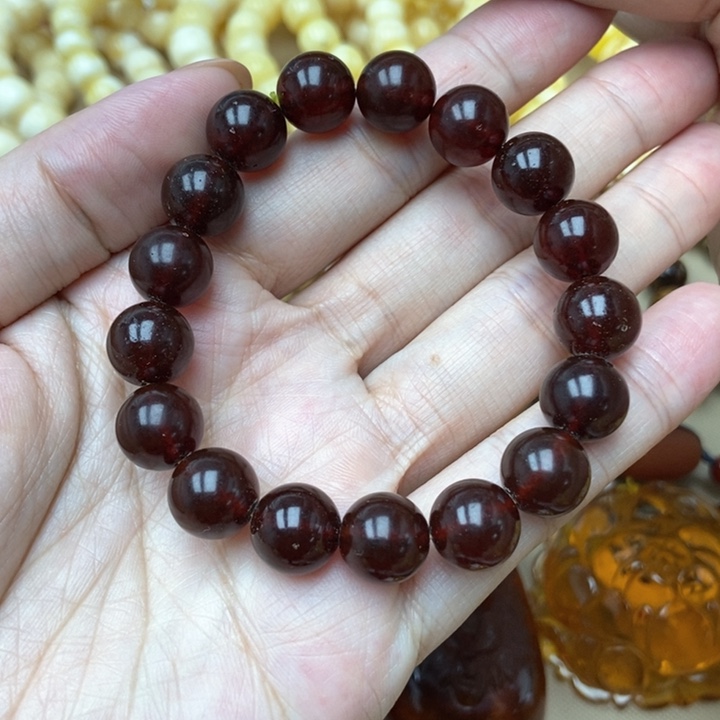 未镶嵌琥珀珠宝奇石1