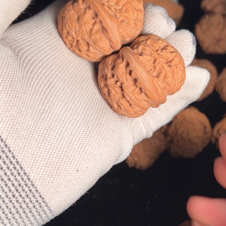 文玩核桃把件足**猜