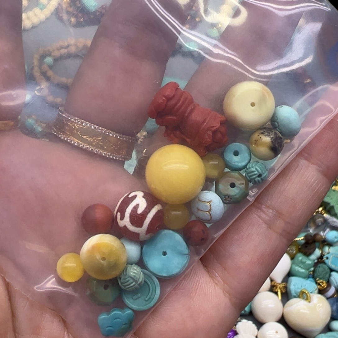 琥珀未镶嵌裸石配件