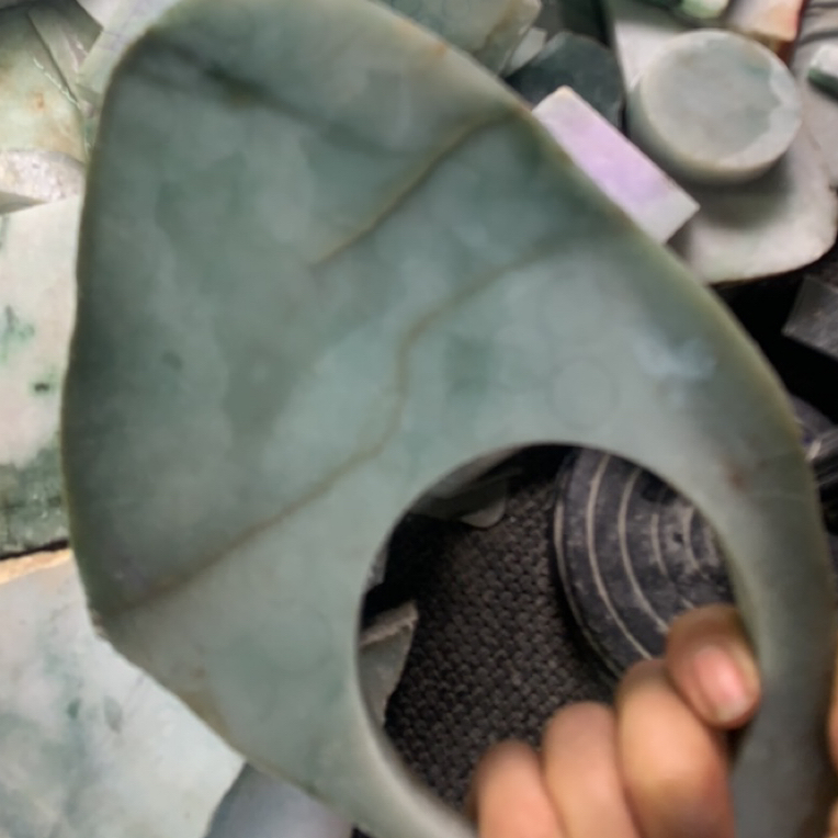 天然翡翠料子可扣珠子