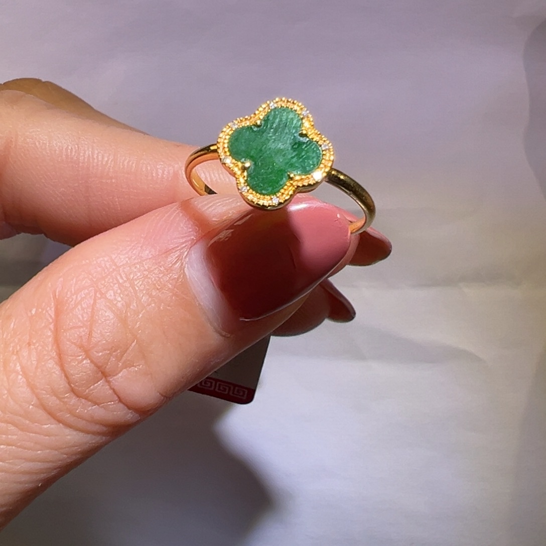 翡翠戒指18K金镶嵌戒指