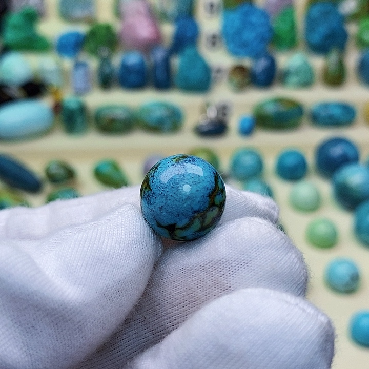 绿松石配饰未镶嵌