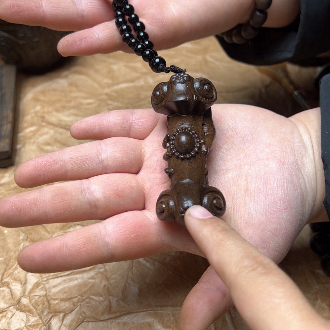 滴血莲花菩提吊坠