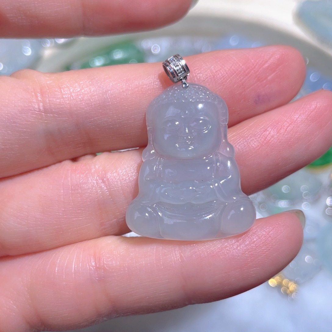 翡翠颈饰18K金镶嵌翡翠