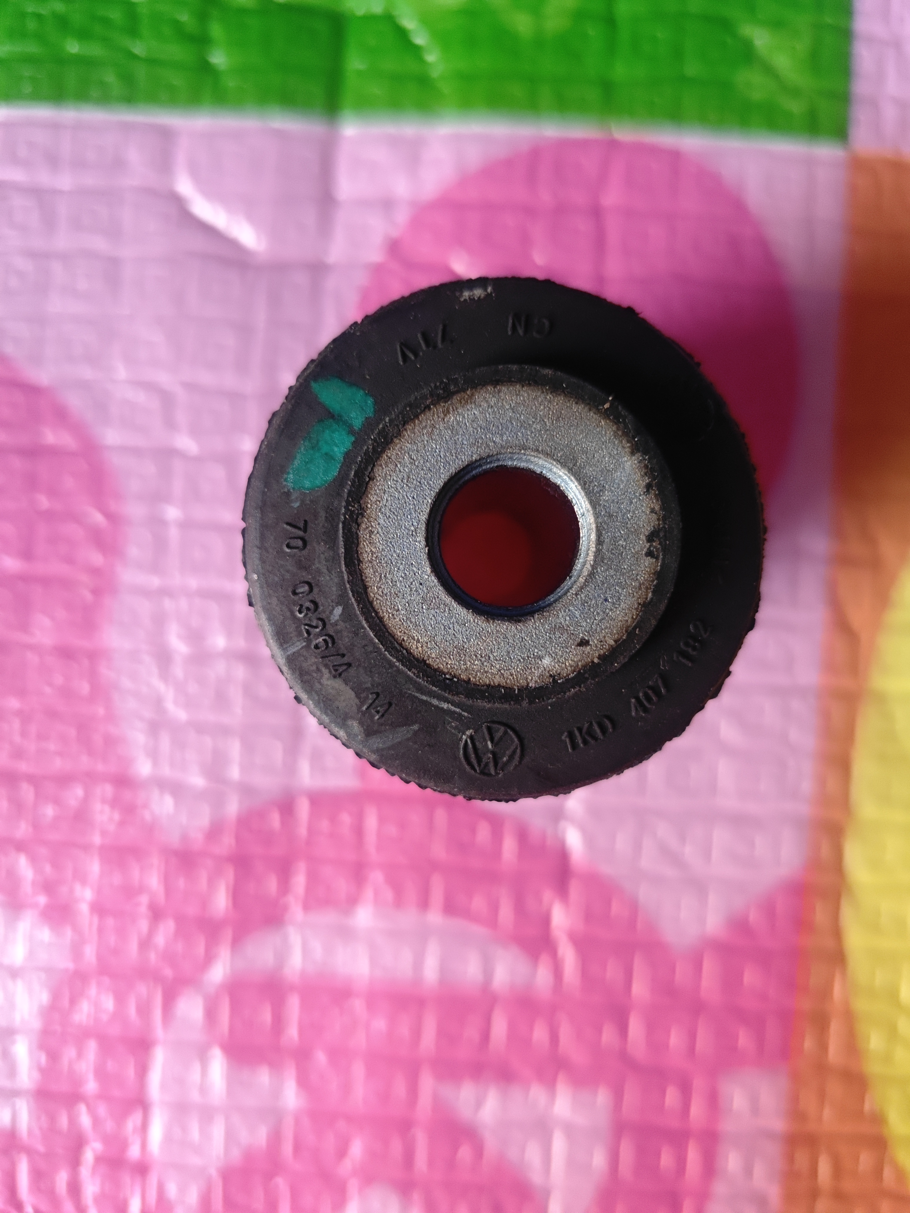 大众速腾迈腾帕萨特途观原厂三角臂小胶套