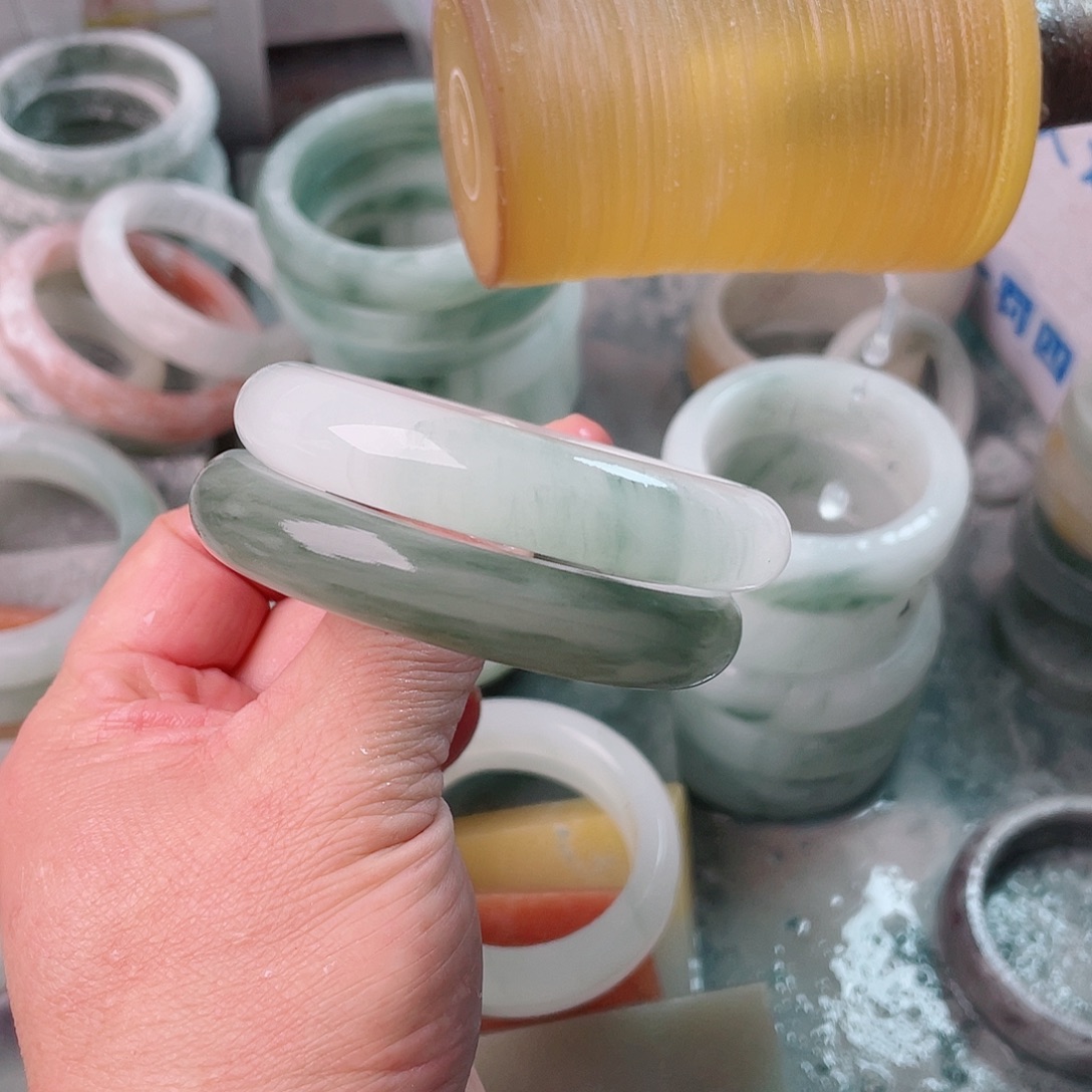 用***6定制石英质玉（天山翠）