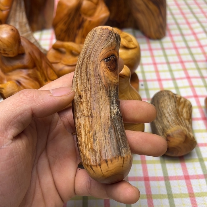 来***财柏木（崖柏）陈化老料手串把件 