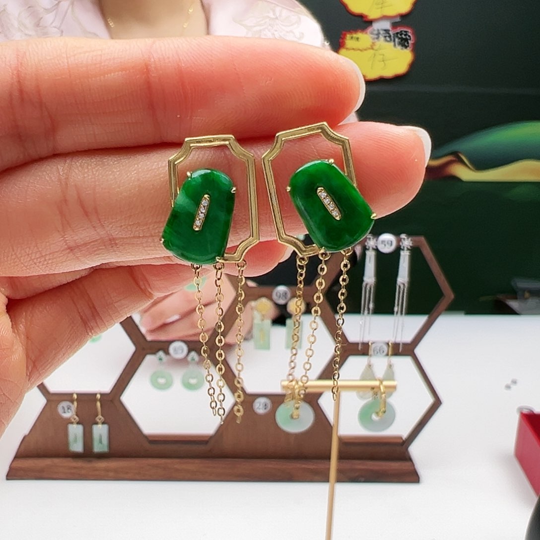 翡翠耳饰18K金镶嵌天然翡翠耳饰18k金镶嵌