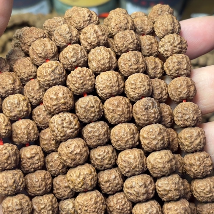 小***默金刚菩提吊坠老树梅花长串保手持