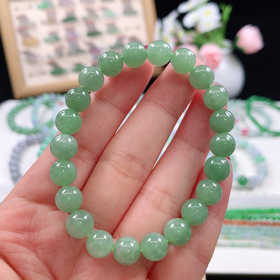 翡翠未镶嵌手链8.2mm