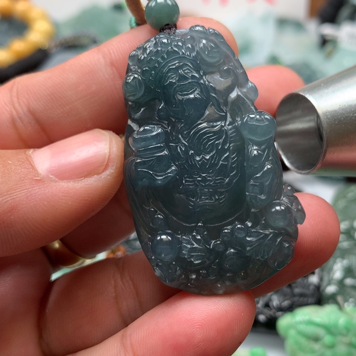 翡翠颈饰未镶嵌保真天然a货翡翠