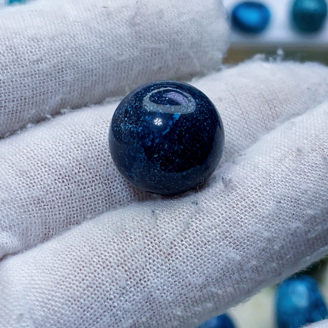 小***)绿松石未镶嵌饰品