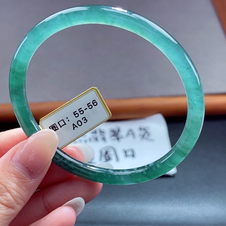 翡翠未镶嵌手镯翡翠手镯49