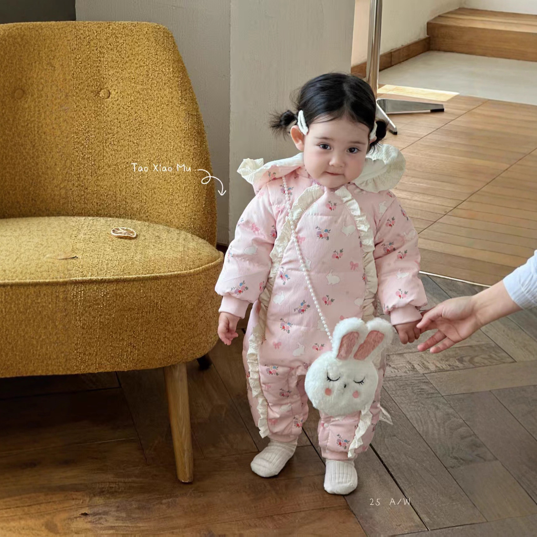 婴儿羽绒服冬季女宝宝加绒加厚衣服碎花兔兔包双拉链羽绒服8538