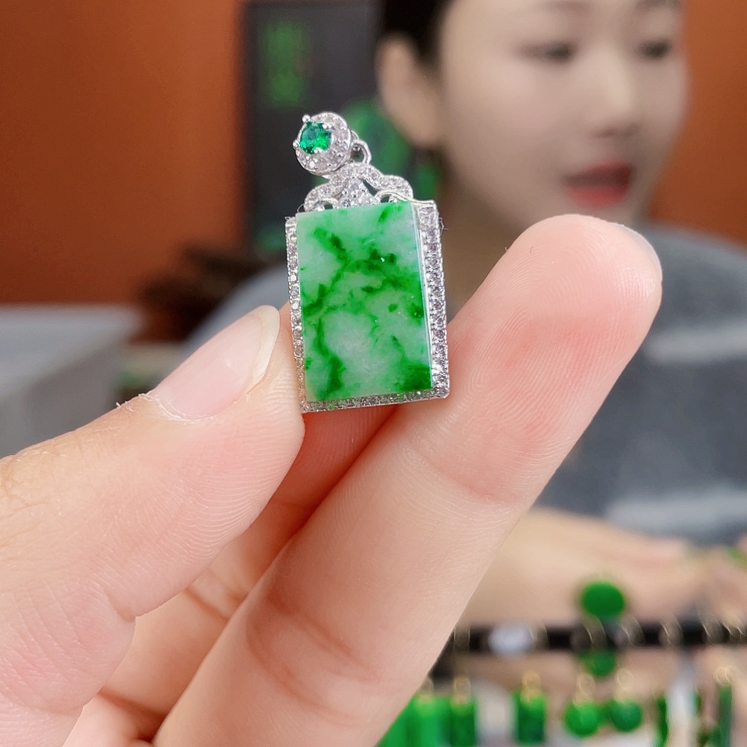 翡翠银S925镶嵌耳饰