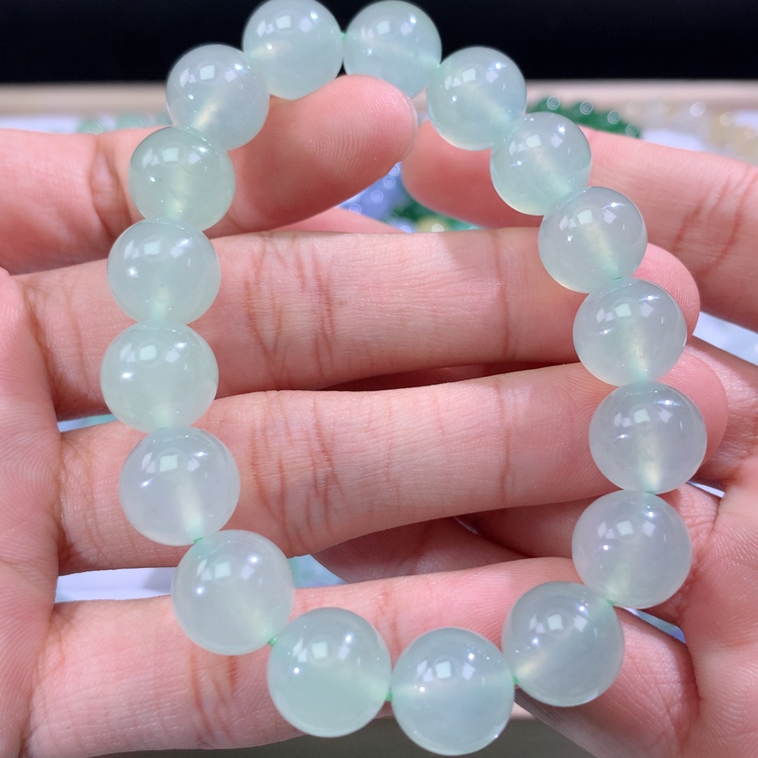 翡翠手链未镶嵌卡11.8m m