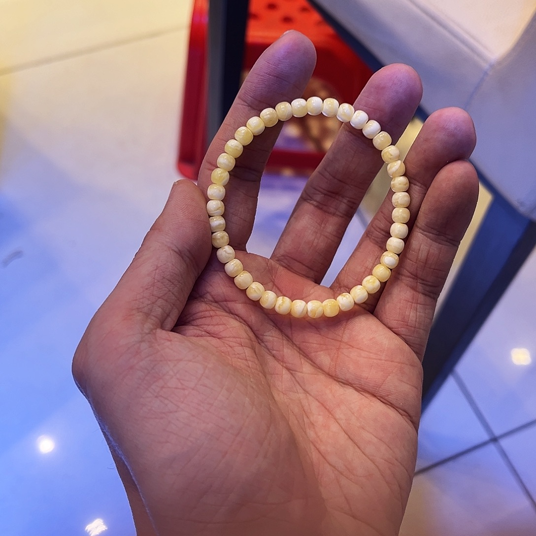 蜜蜡未镶嵌手链白花5.5mm