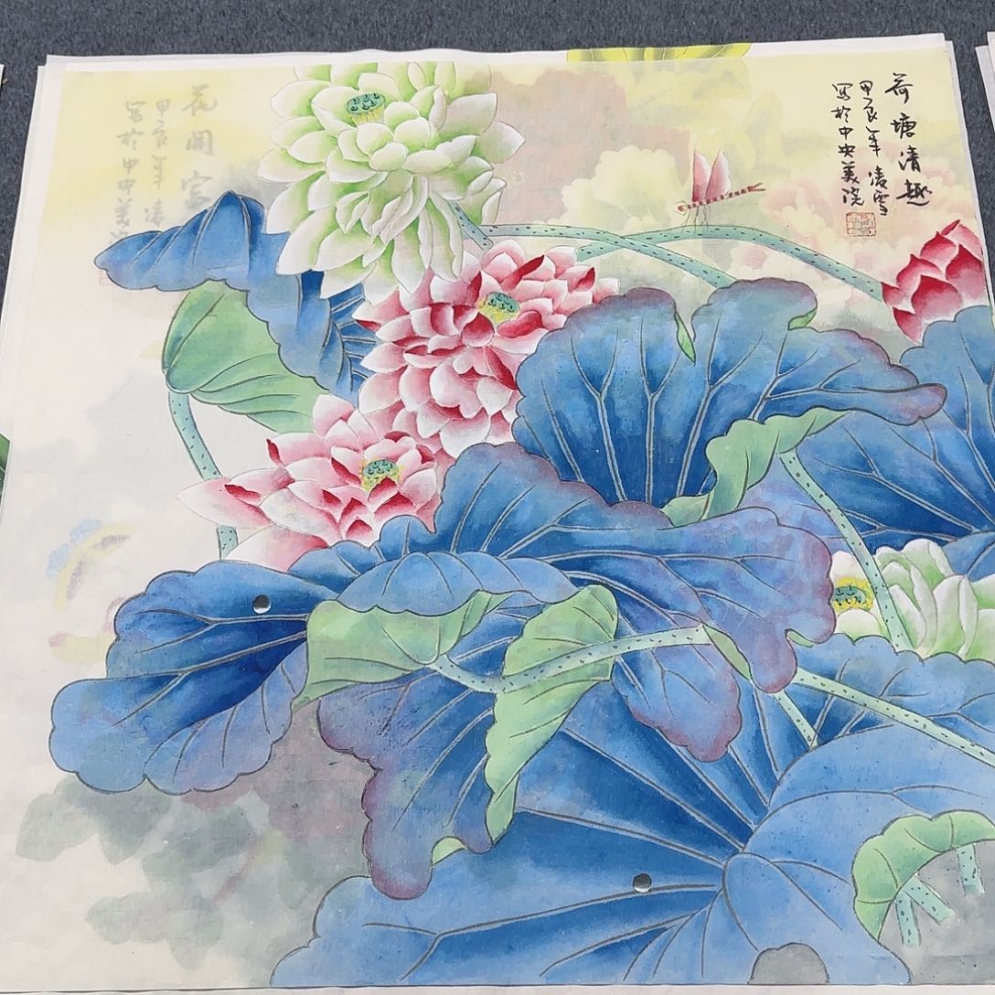 国画尺寸70X70手绘作品 