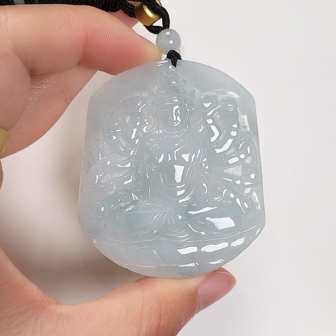 翡翠颈饰未镶嵌千手观音