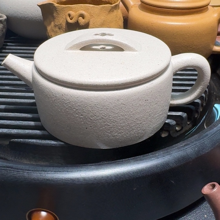 紫砂茶壶白玉段汉瓦180c c