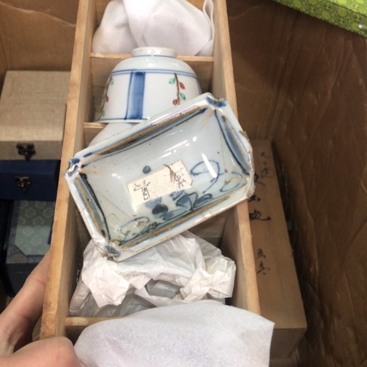 陶瓷孤品单件车里拍