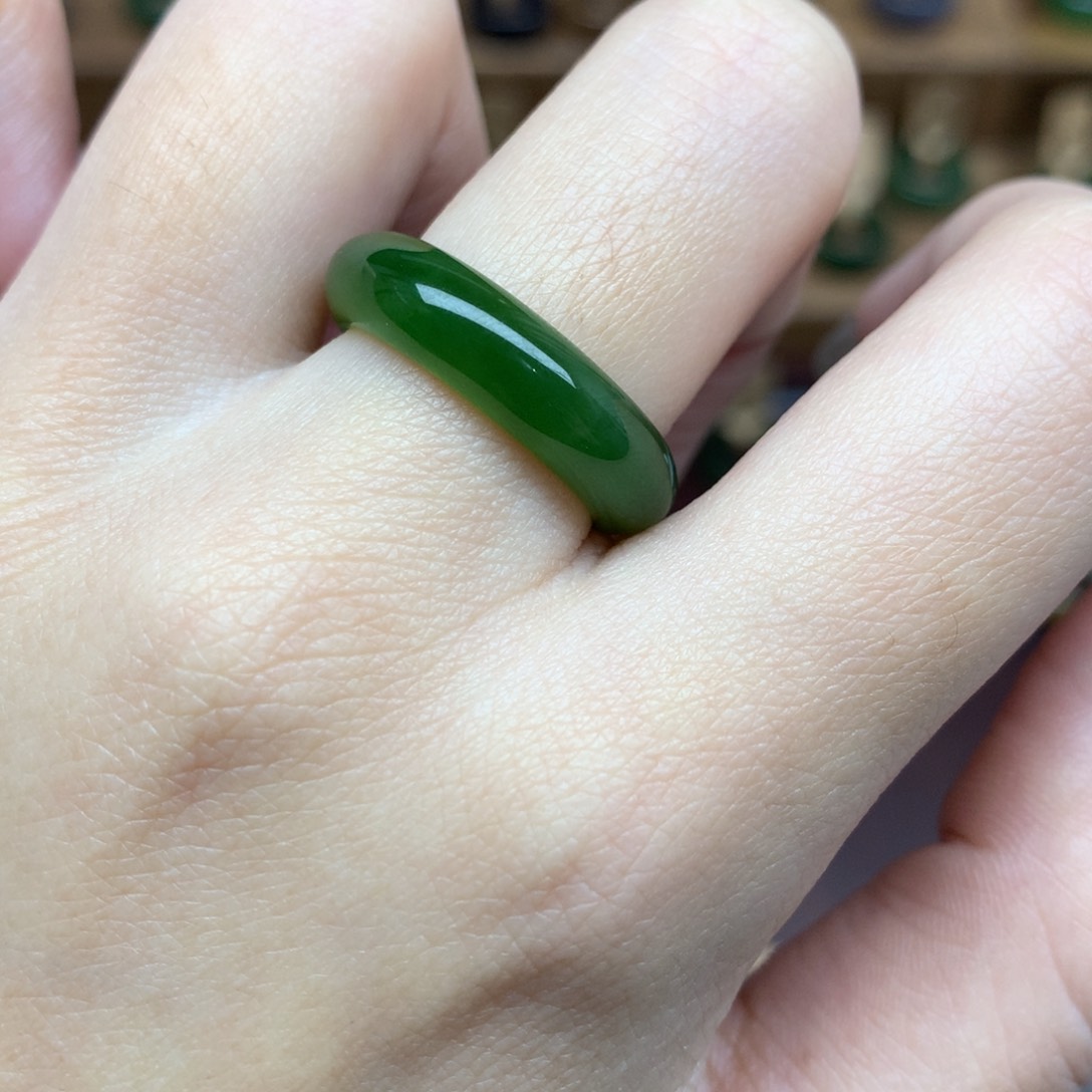 和田玉戒指未镶嵌