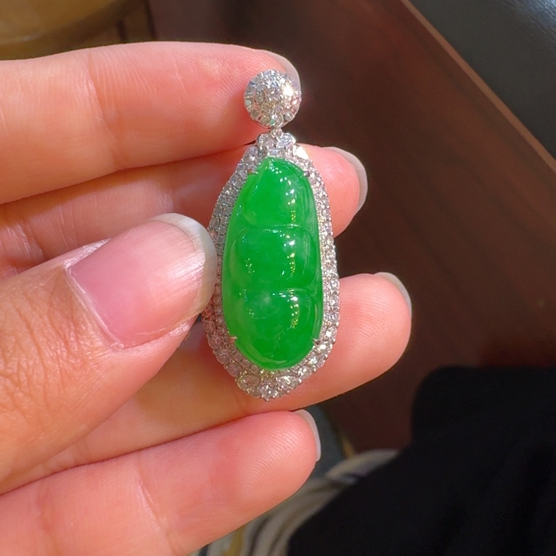 翡翠吊坠(不含链)18K金镶嵌绿福豆吊坠