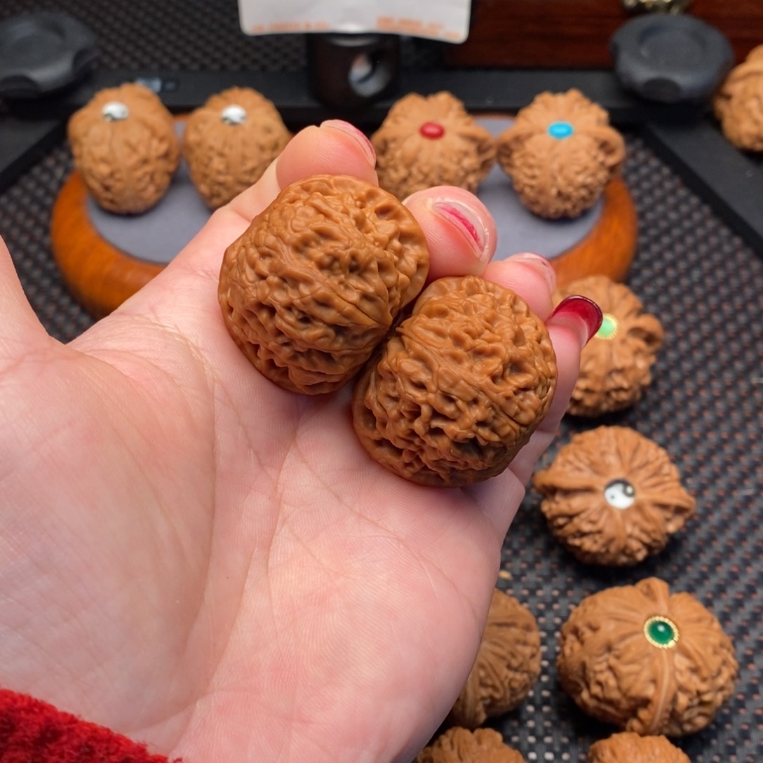 文玩核桃把件全品龙眼38边41肚