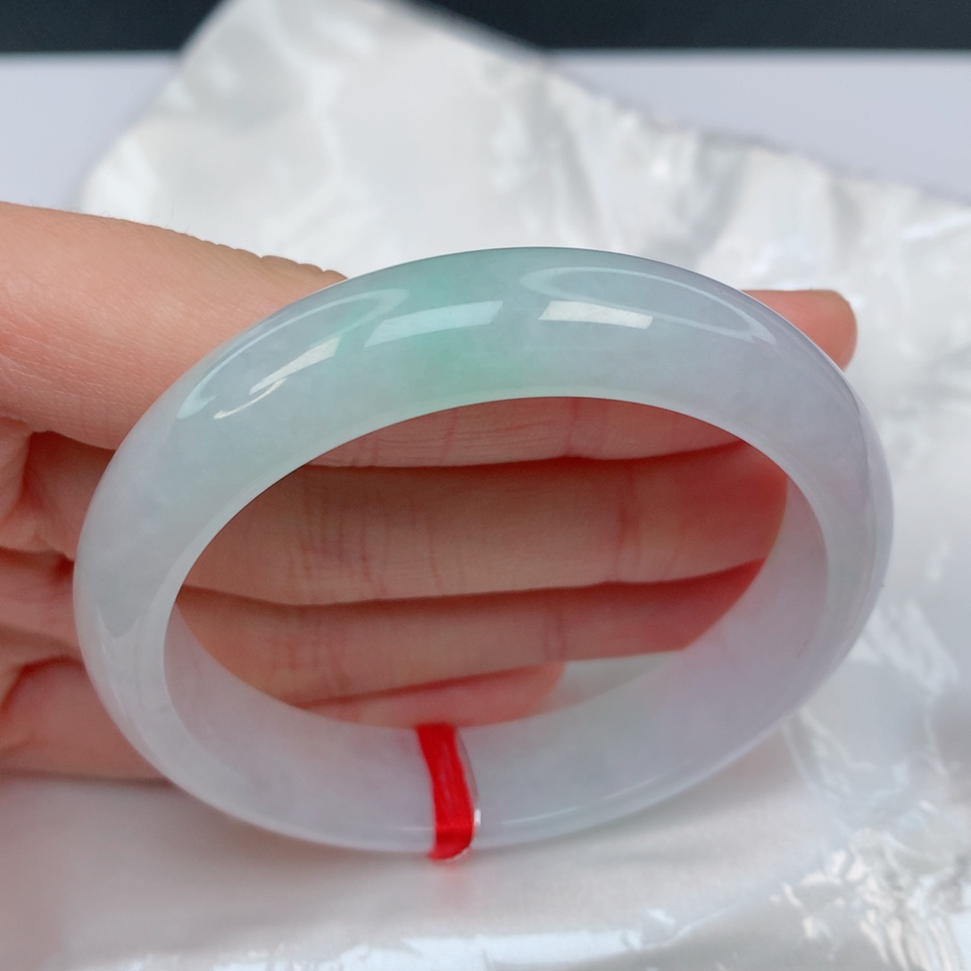 翡翠手镯未镶嵌52正圈