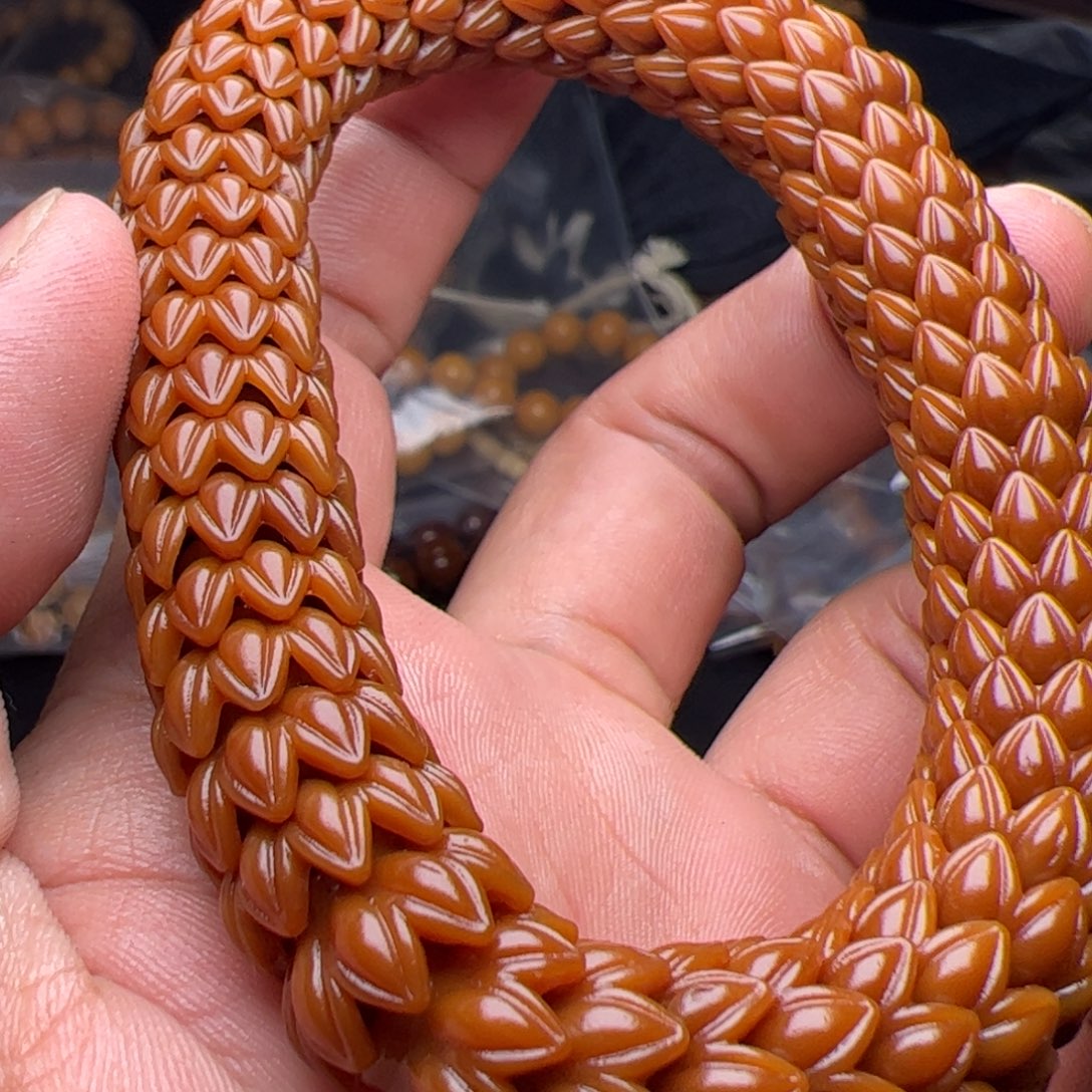 猴头核桃吊坠啦啦啦