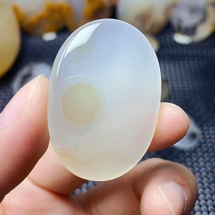 玛瑙/玉髓未镶嵌珠宝半成品