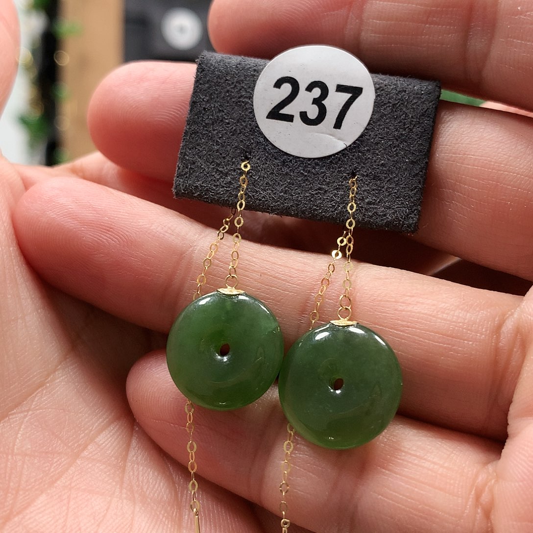 和田玉耳饰18K金镶嵌