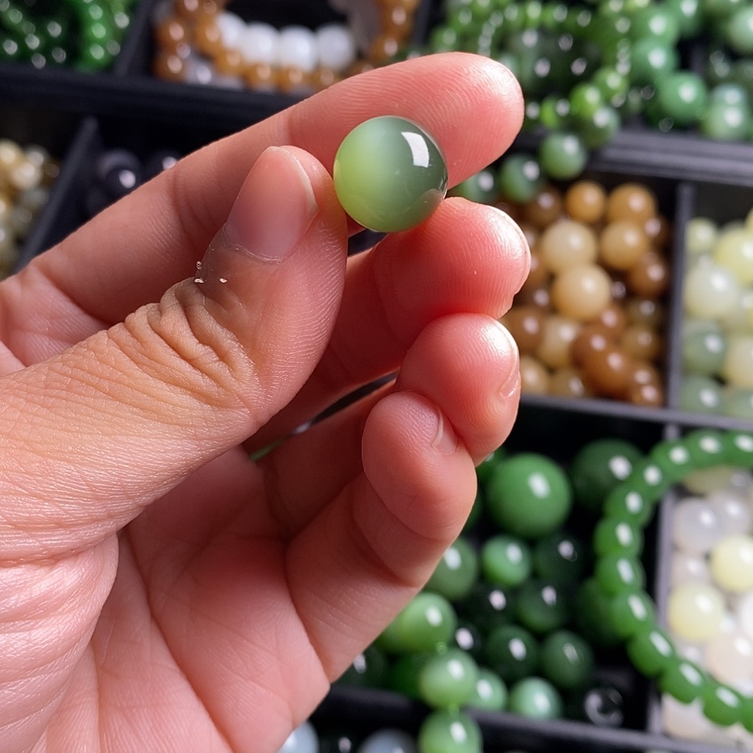 和田玉（碧玉）未镶嵌珠宝半成品