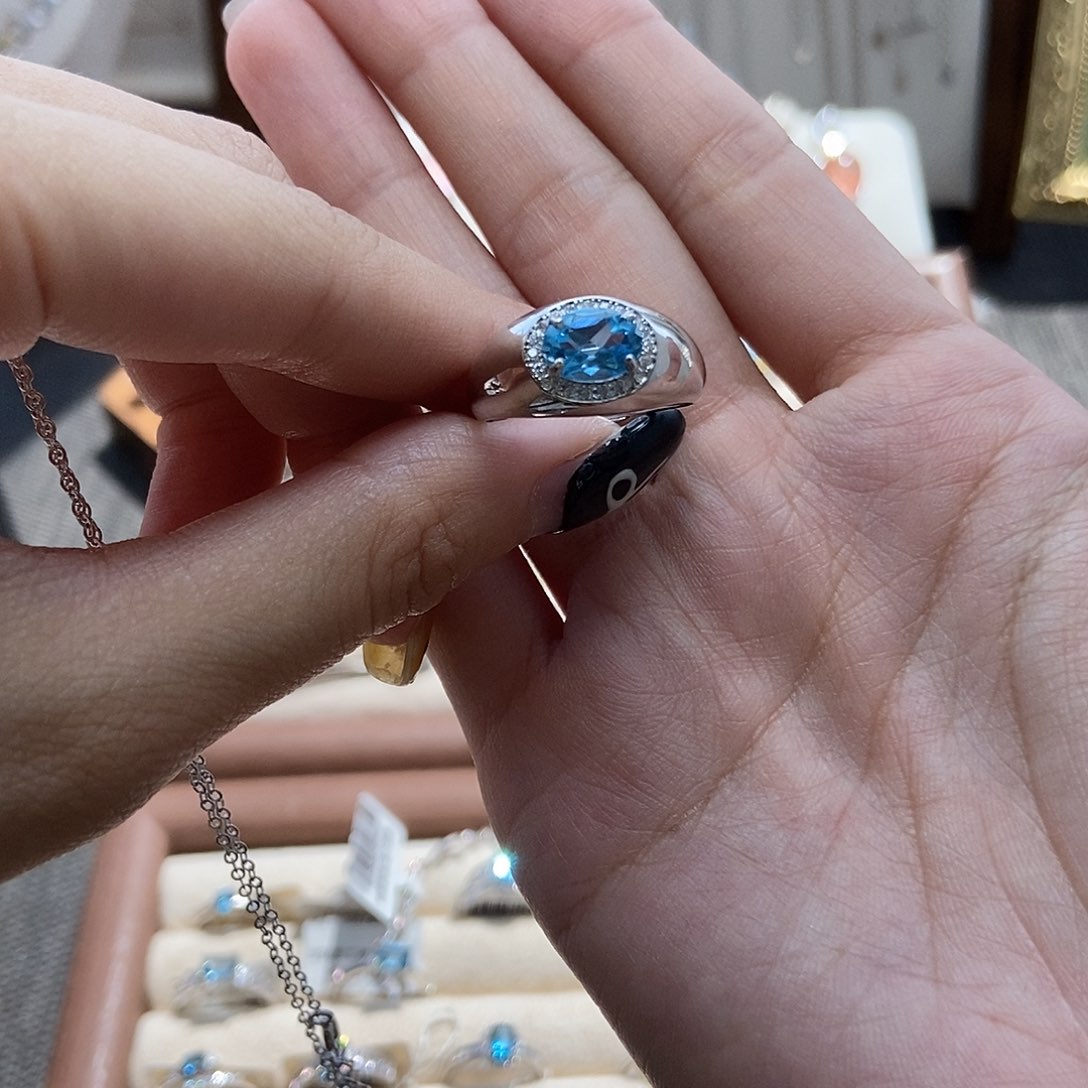 水晶戒指银S925镶嵌甜****蓝托帕