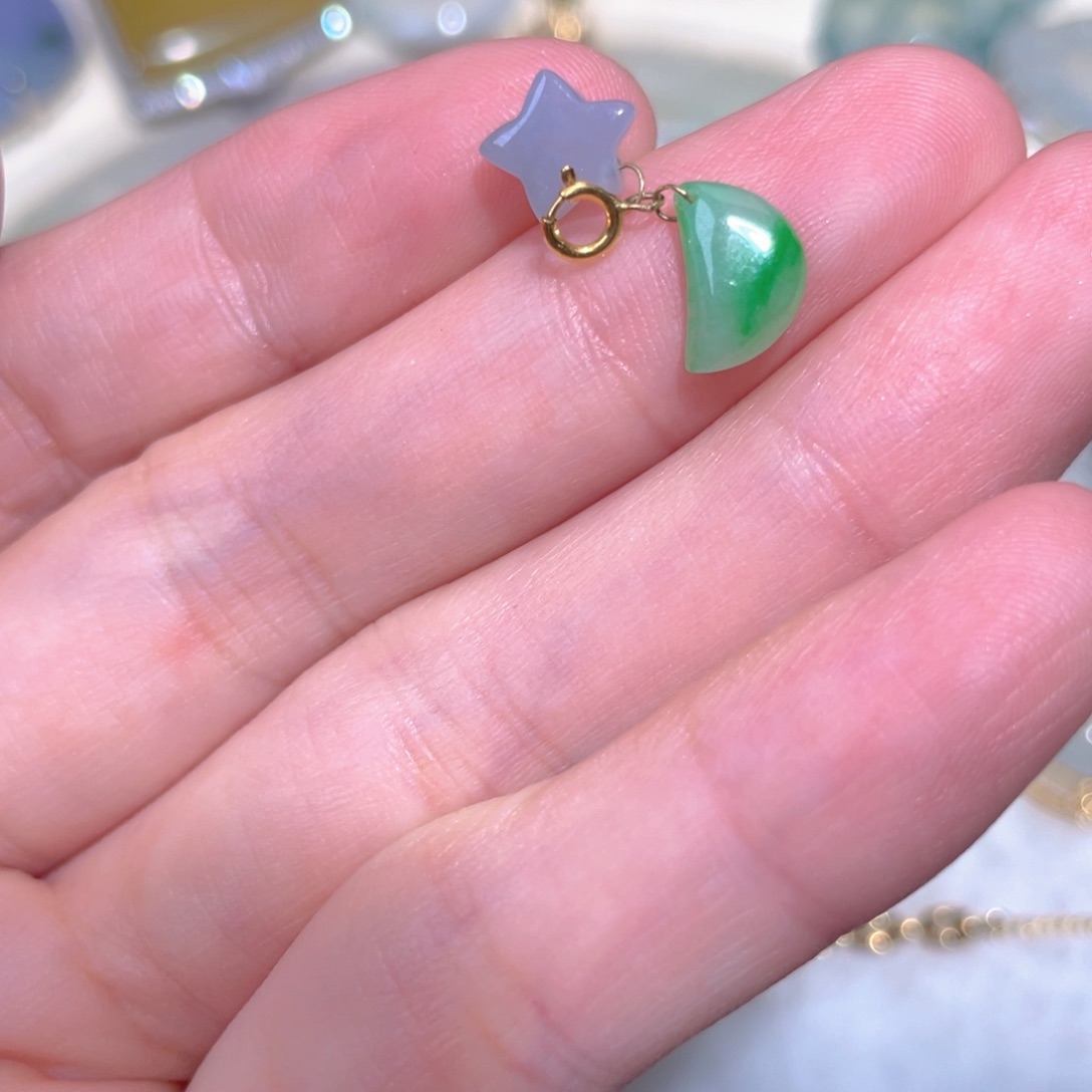 翡翠颈饰18K金镶嵌翡翠