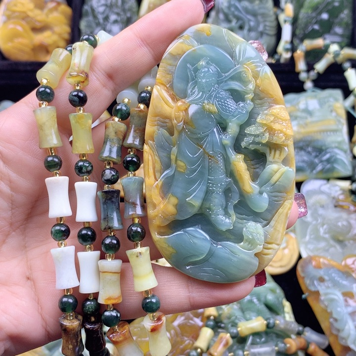 岫玉挂坠未镶嵌战**业