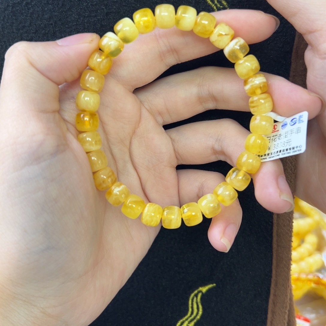 未镶嵌琥珀珠宝奇石