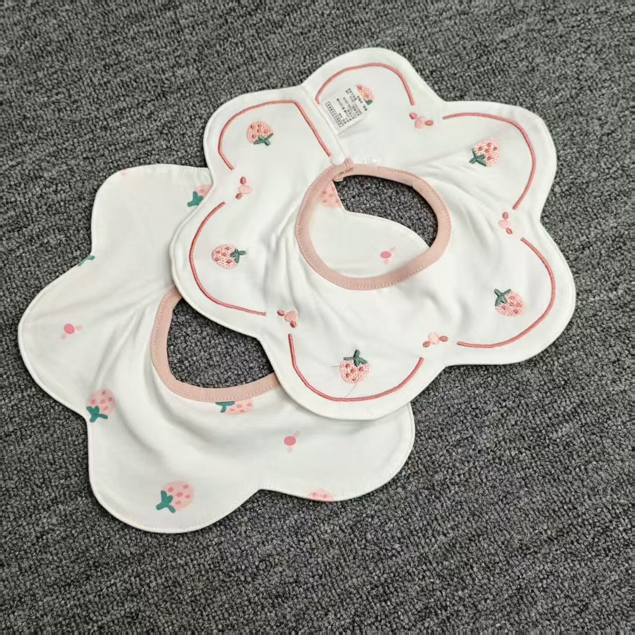 LBQE双层花瓣围嘴