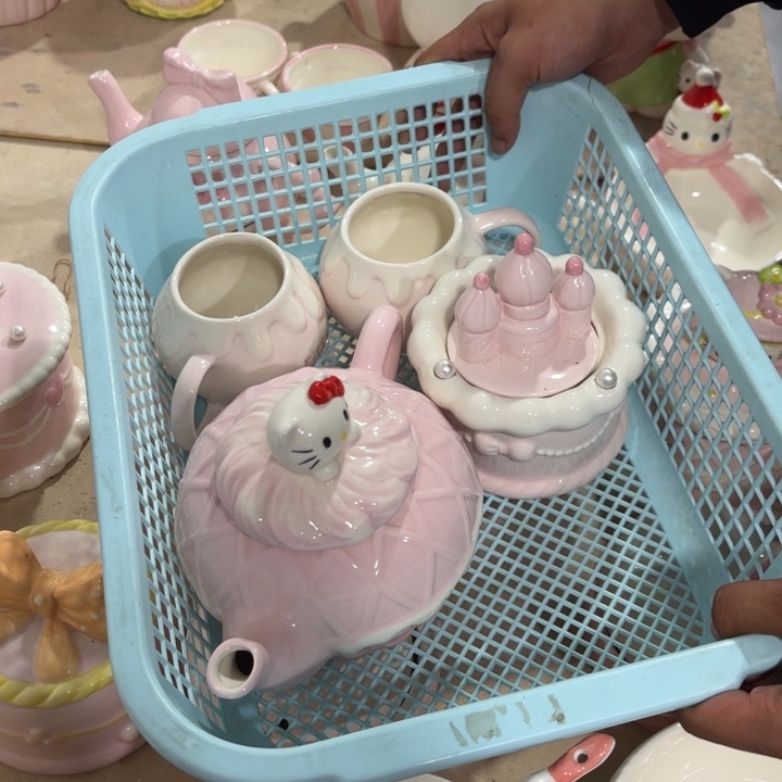 在这一年里我们一起加油紫砂