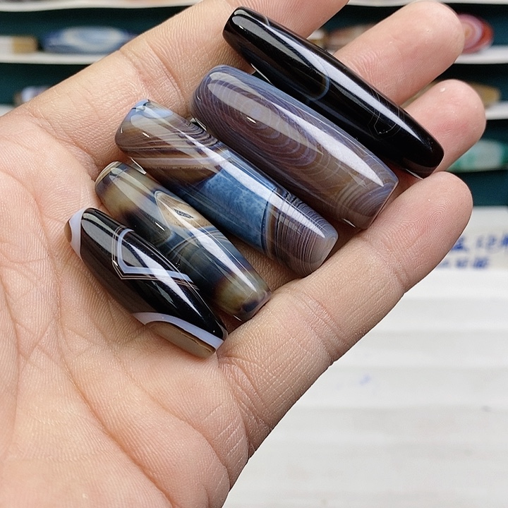 大***羊玛瑙/玉髓未镶嵌颈饰