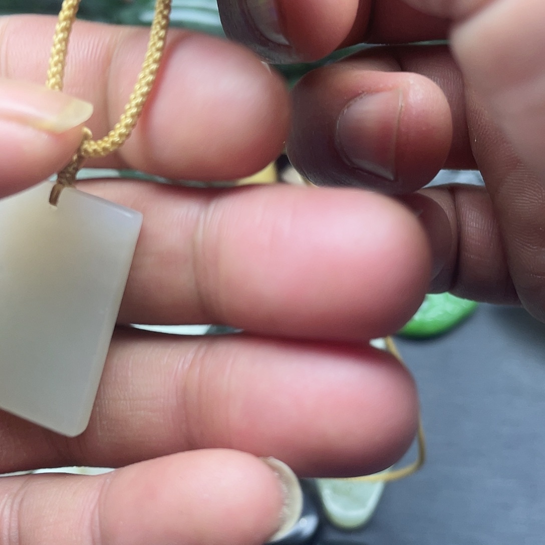 和田玉（糖玉）未镶嵌颈饰