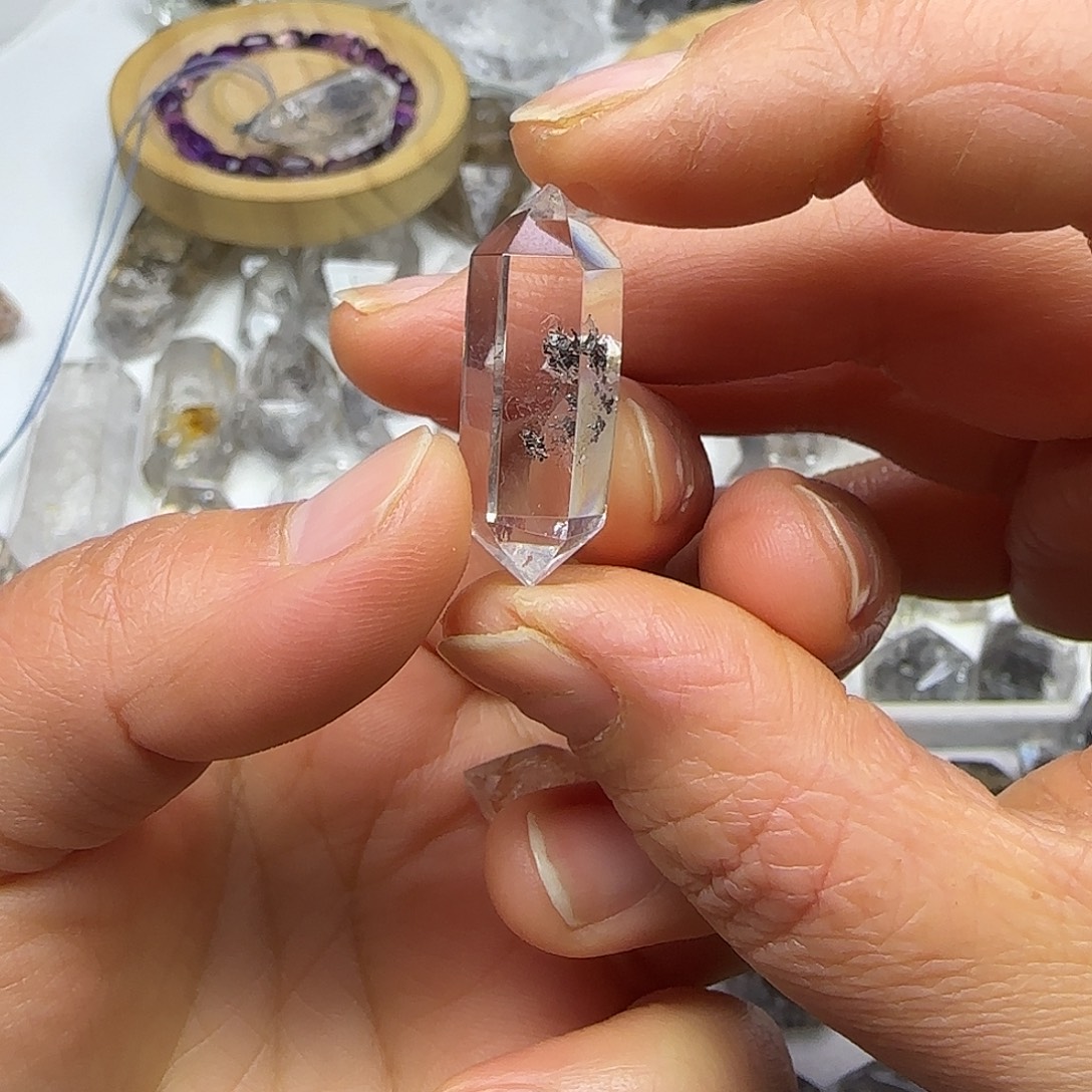 未镶嵌水晶珠宝半成品