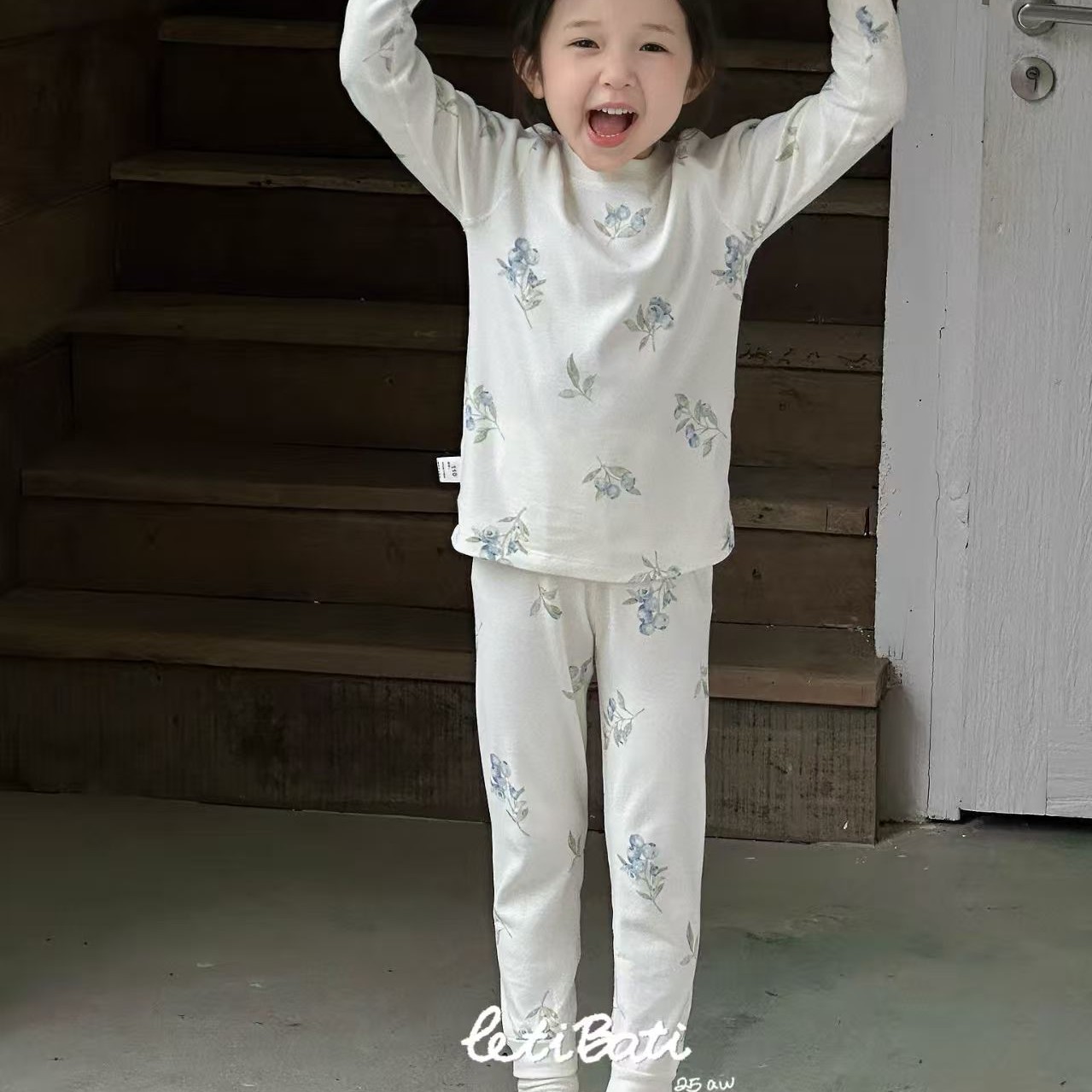 蕾蒂巴蒂220克舒绒秋衣秋裤家居服套装卡通风
