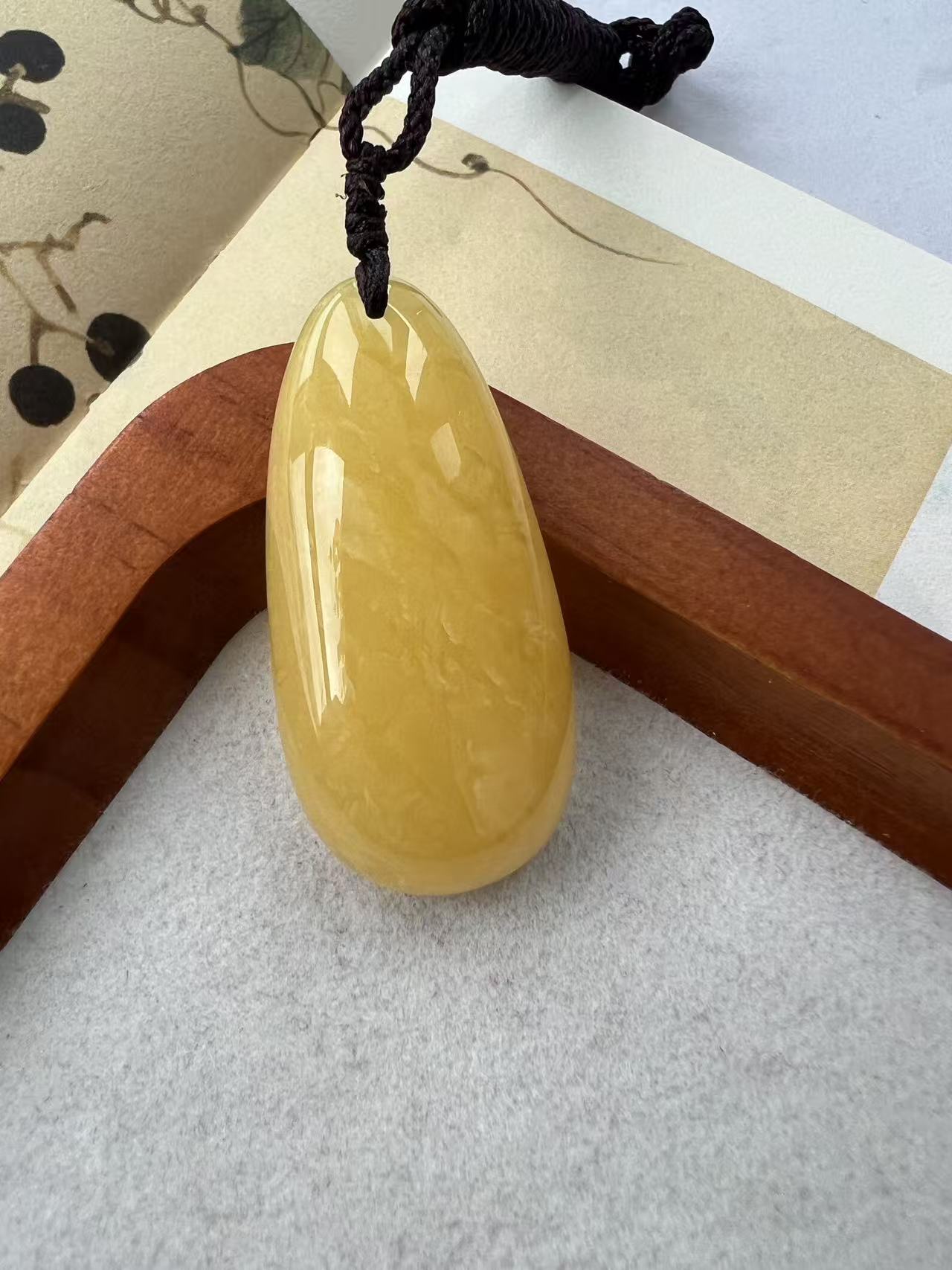 天然原矿蜜蜡女款水滴吊坠