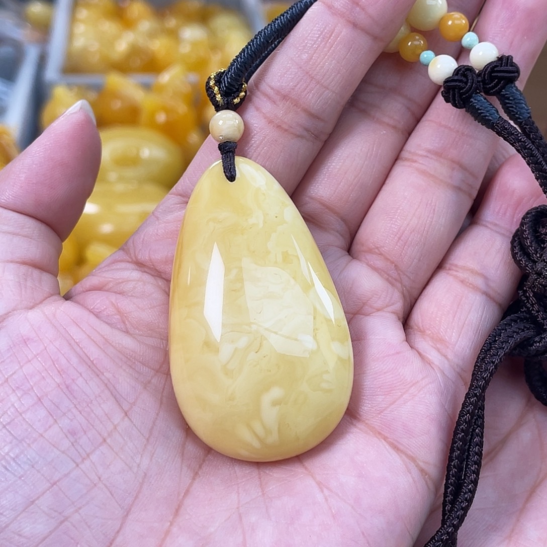 琥珀未镶嵌珠宝奇石h69