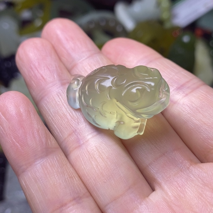 岫玉岫玉颈饰未镶嵌