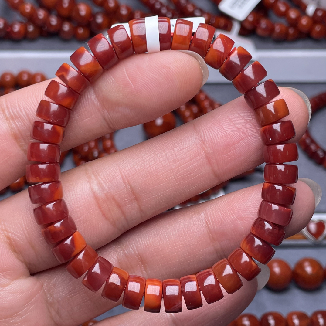 毕业级8.2mm瓦西玫红火焰纹隔片手串