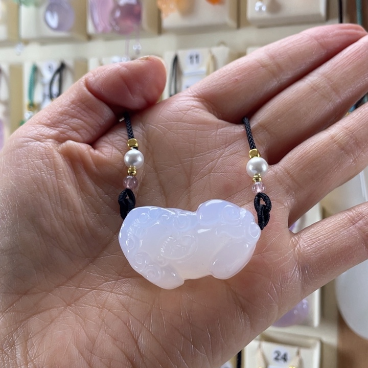 玛瑙/玉髓颈饰未镶嵌一***子