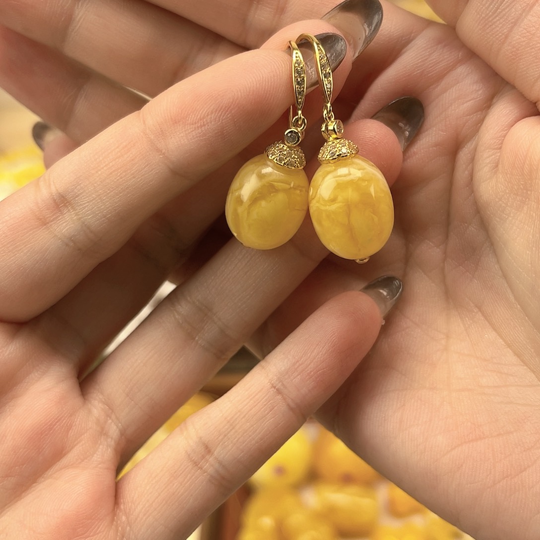 蜜蜡耳饰银S925镀金镶嵌枣珠