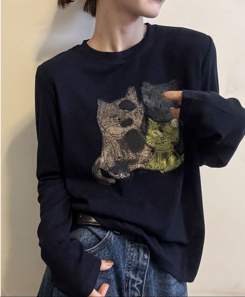 欧朵琦【品牌正品】19#厚款拉毛圆领猫咪印花长袖T恤
